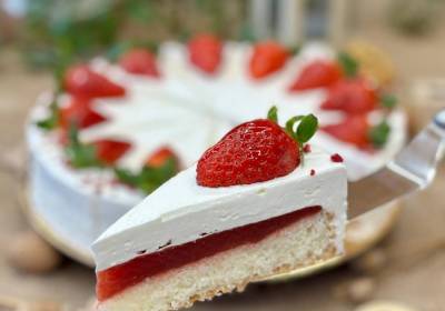 Jahodovo-kokosová torta
12ks - 1560g