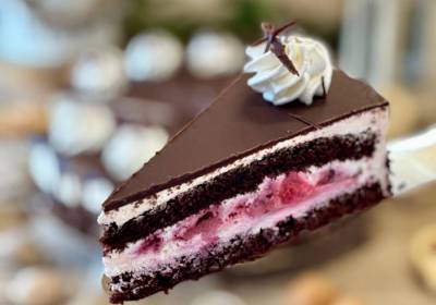 Pribináčik torta 
12ks - 1392g