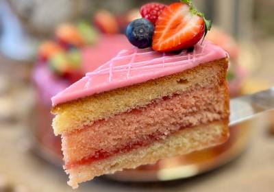 Punčová torta s čerstvým ovocím ( bezlaktózy)
12ks - 2400g